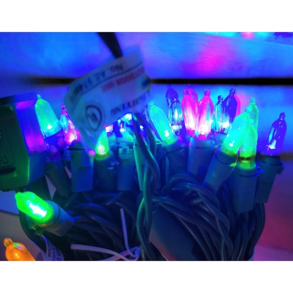 Lot of 2 Merry Brite 70 Ct Holiday LED Multicolor String Lights Green Wire - Picture 7 of 8